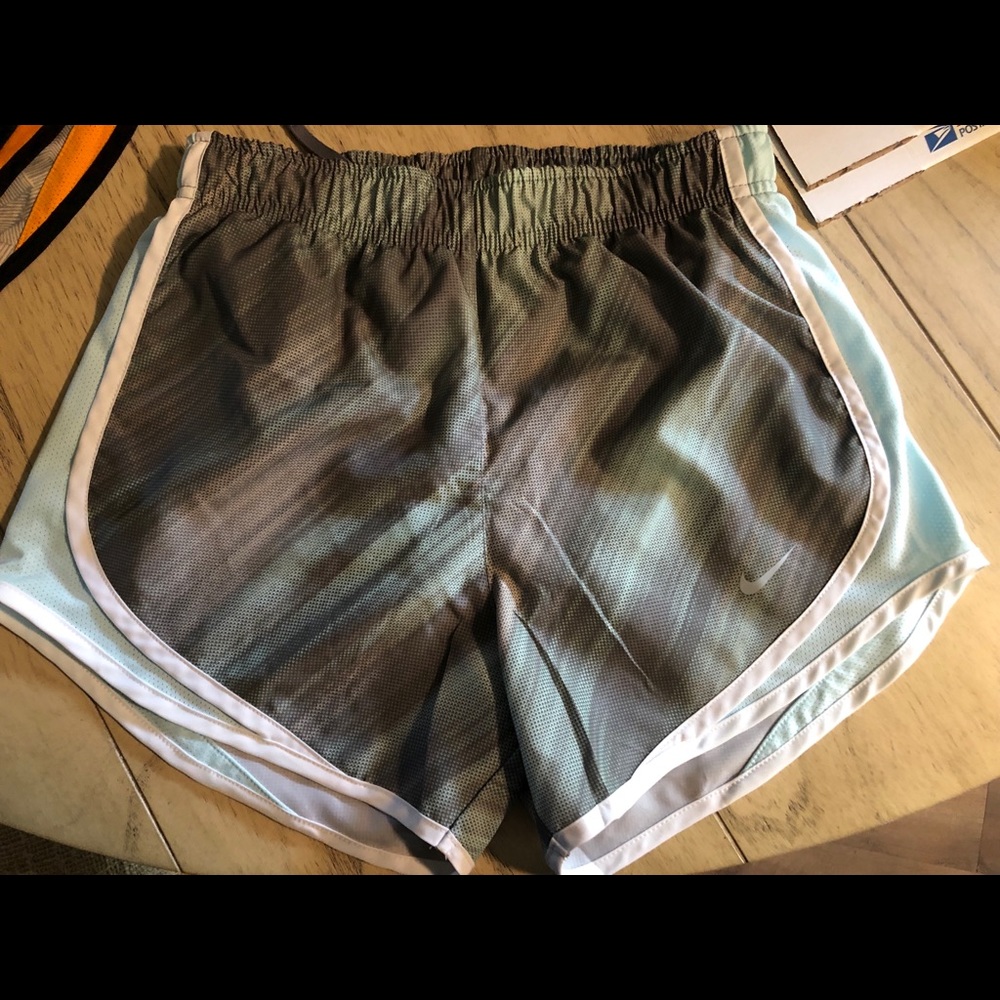Women’s xs Nike shorts